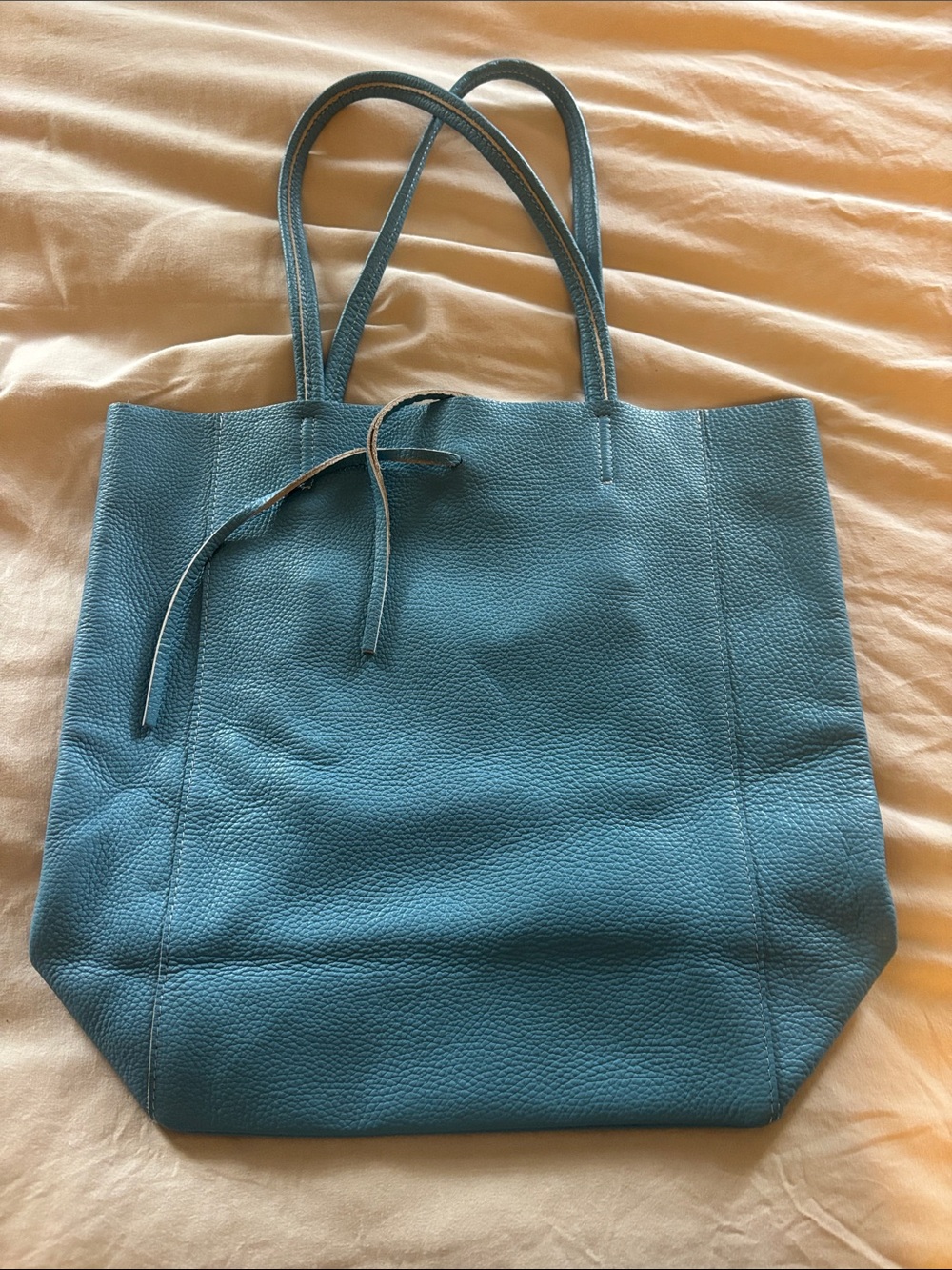 Classic Teal Leather Tote Bag - Women made in Italy. Genuine leather.